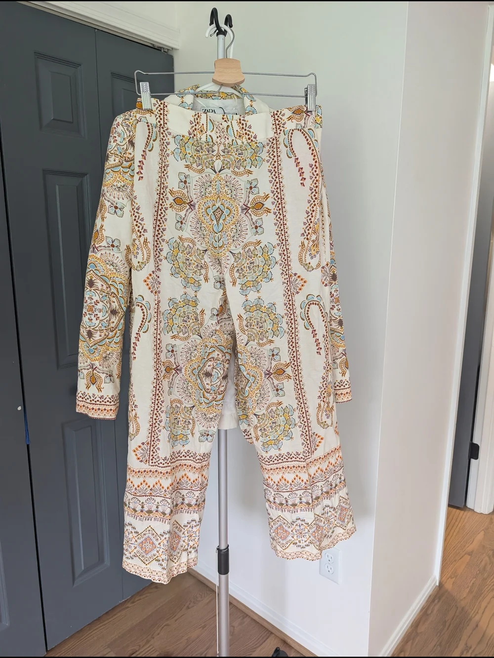 2 Pieces Zara Printed Linen Set/ Suit